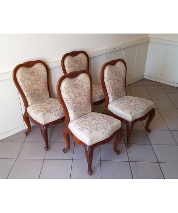 Cztery krzesła w stylu Ludwika Filipa z XIX wieku