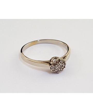 Złoty pierścionek zdobiony brylantami 0,15 ct - Au 585